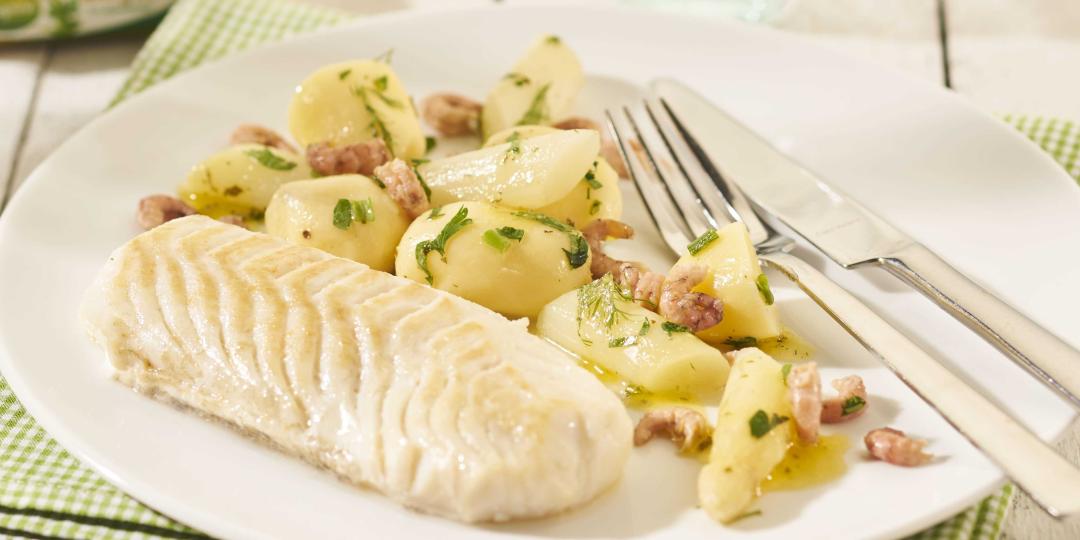 Gestoomde asperges in kruidenbotersaus, Hollandse garnalen en kabeljauw